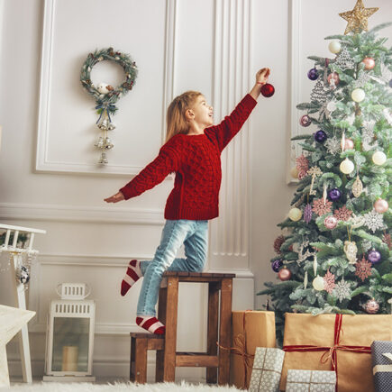 How to find the best Halloween and Christmas inflatable decorations